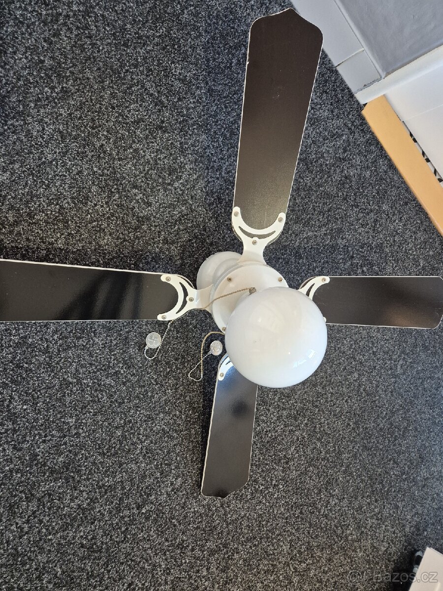 Stropní ventilátor se světlem - 8