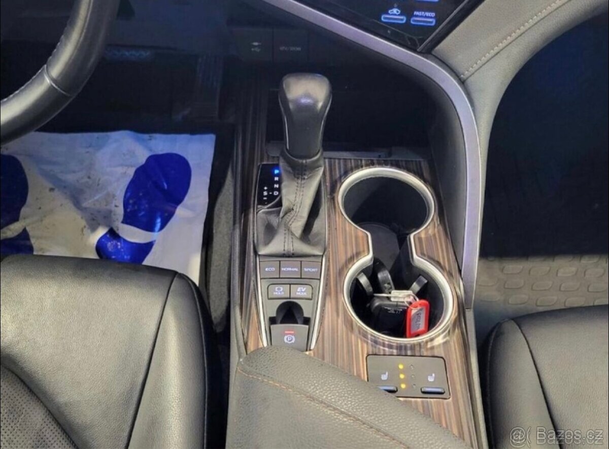 Toyota Camry 2.5 Hybrid Executive 10.2020 - 8