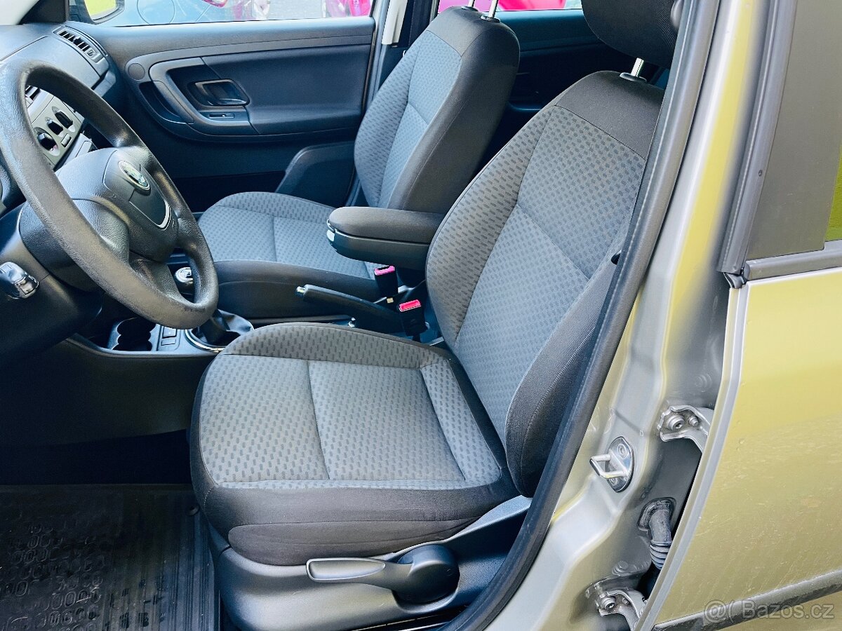 ŠKODA FABIA COMBI 1.2 TSi NAJETO JEN 92 TIS KM TAŽNÉ ALU KOL - 8