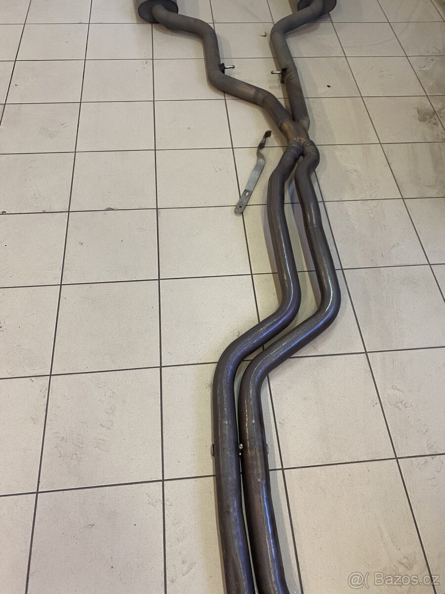 Výfuk BMW 1M Coupé - 8