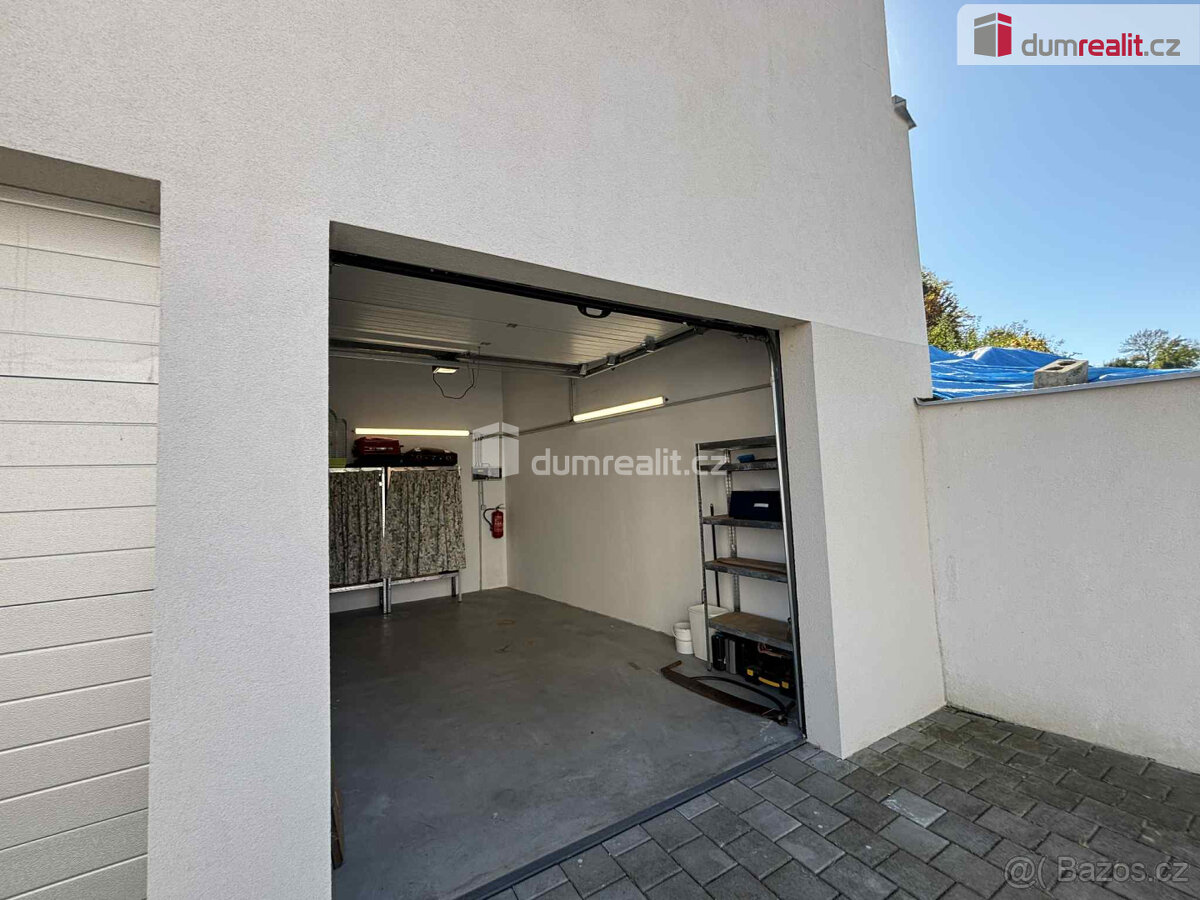 Garáž v centru Luhačovic - 8