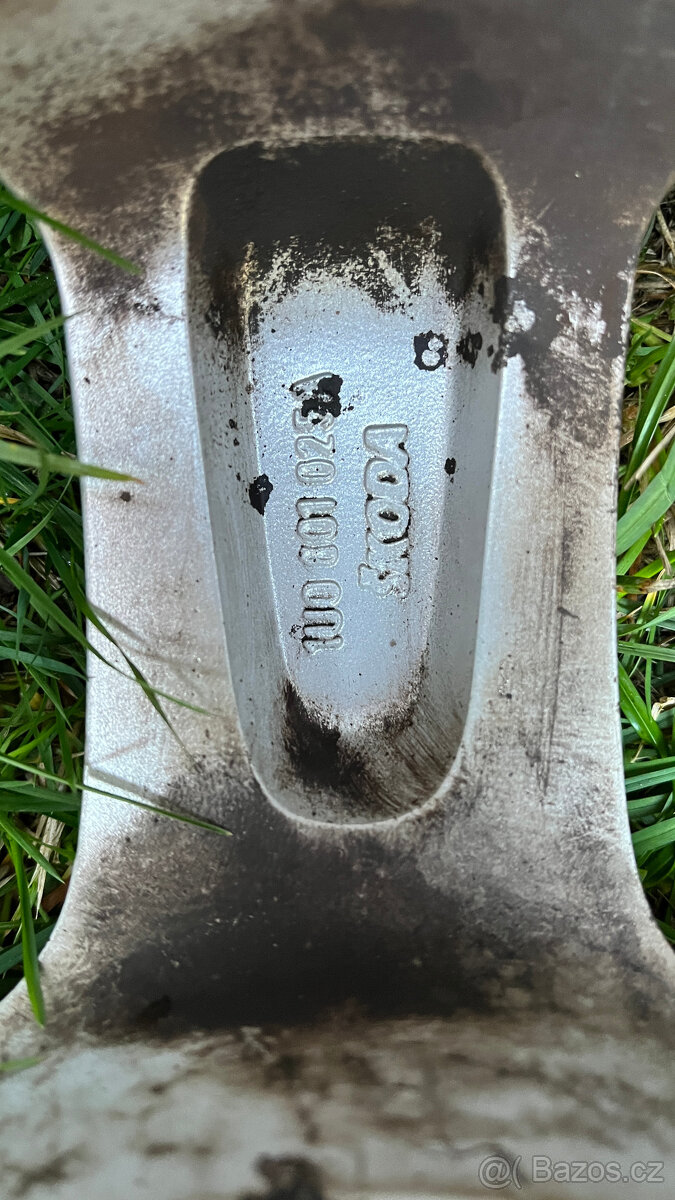 Alu kola Octavia I - 15' - 8