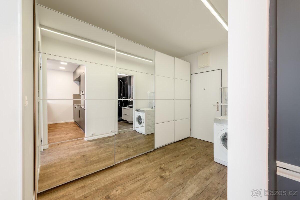 2+kk s balkonem a parkováním v Pod Harfou, Praha 9 - 8