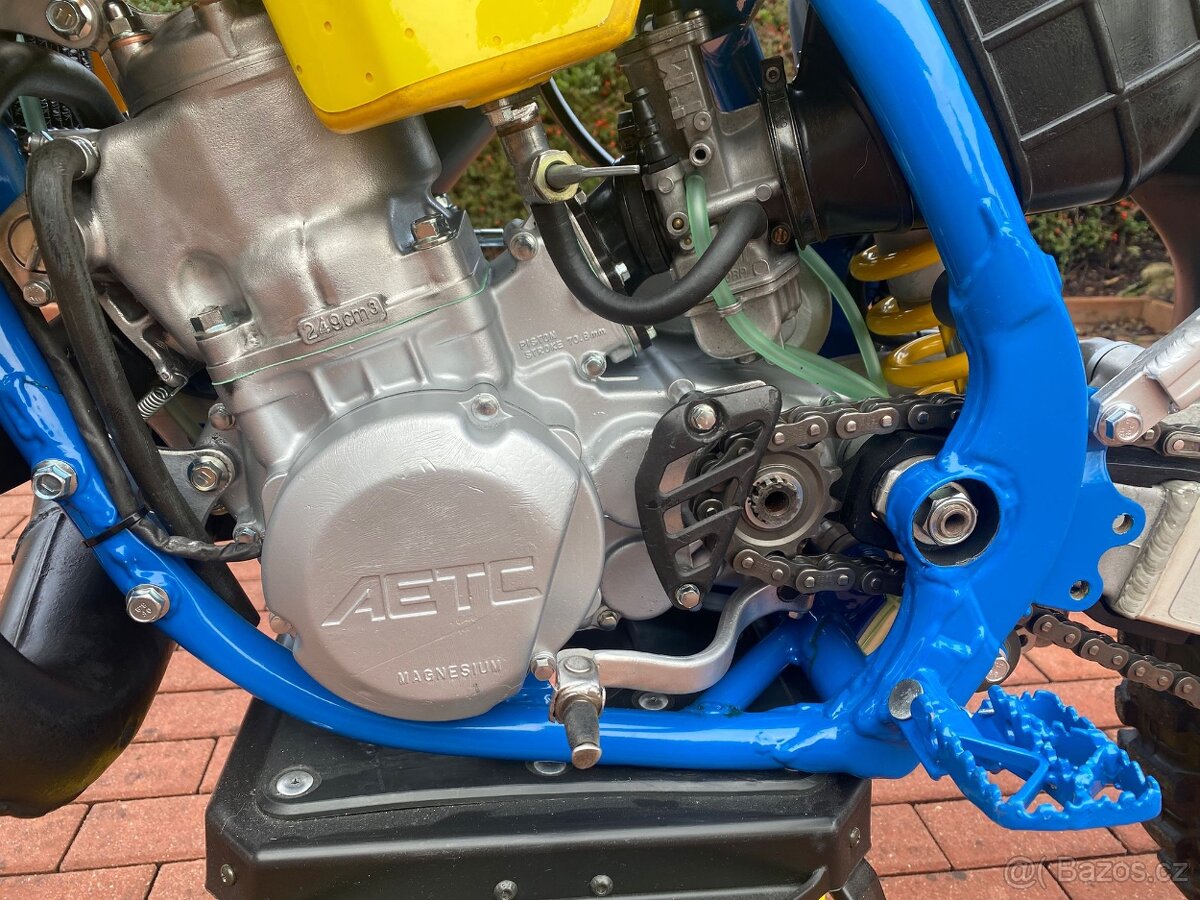 Suzuki RM 250 1990 - 8