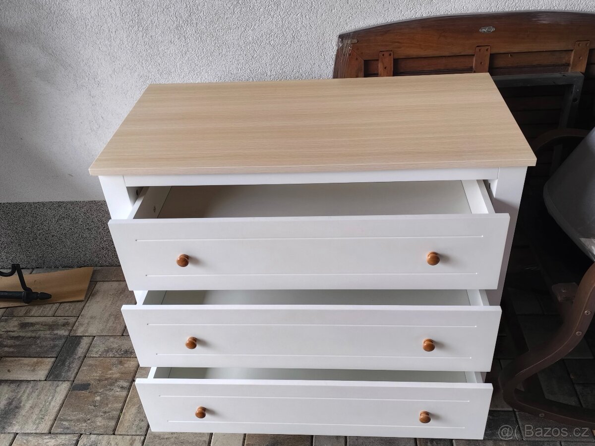 Prodám hezký nábytek do ložnice - 8