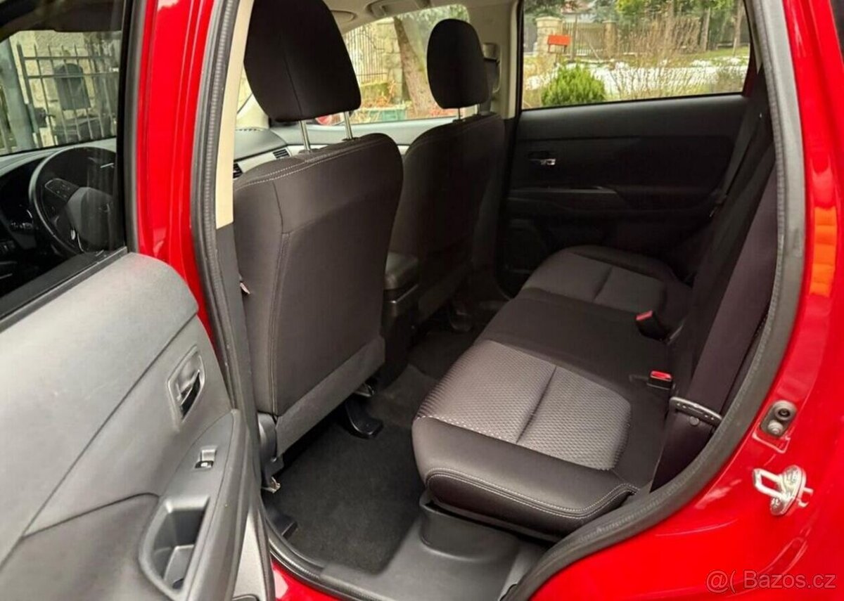 Mitsubishi Outlander 2,2DI-D 4x4 1 Majitel serviska nafta - 8