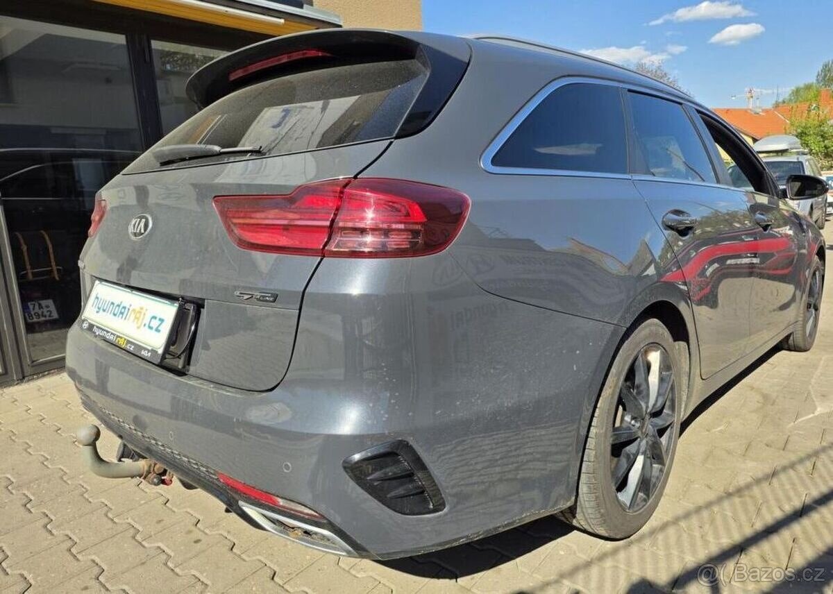 Kia Cee´d 1.6-GT-LINE-AUTOMAT-TAŽNÉ - 8