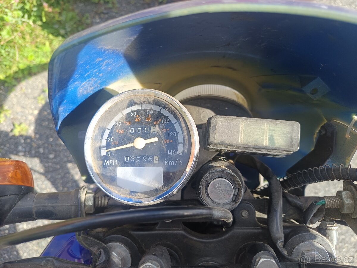 Moto - 8