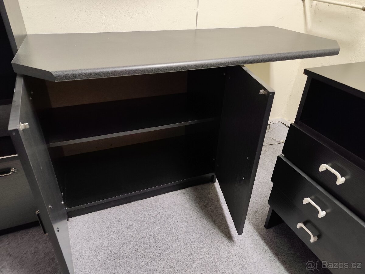 Kancléřský nábytek - 8