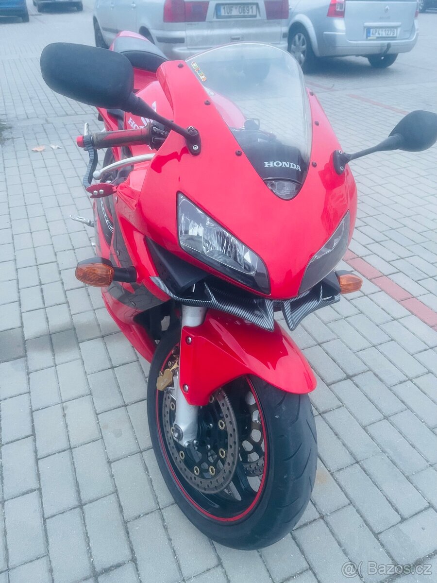 Honda cbr 600rf - 8