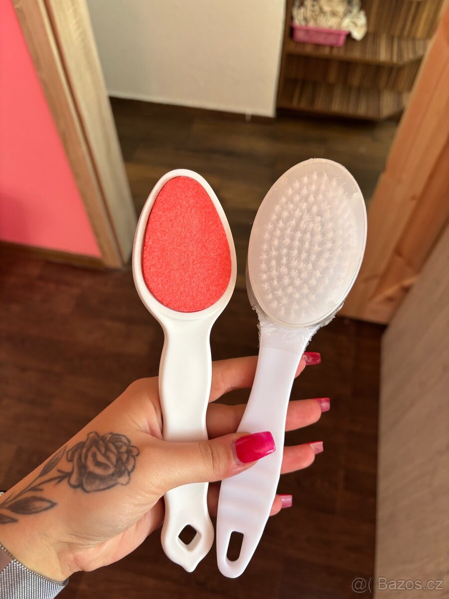 Pilníky na nehty a brusky na nohy - 8