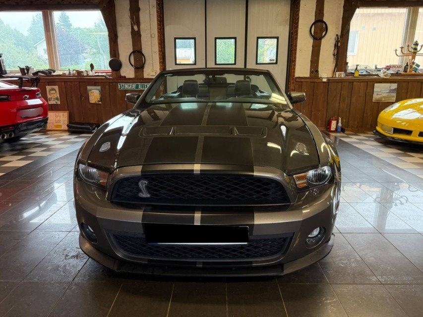 Ford Mustang Shelby GT500, rok 2010 - 8