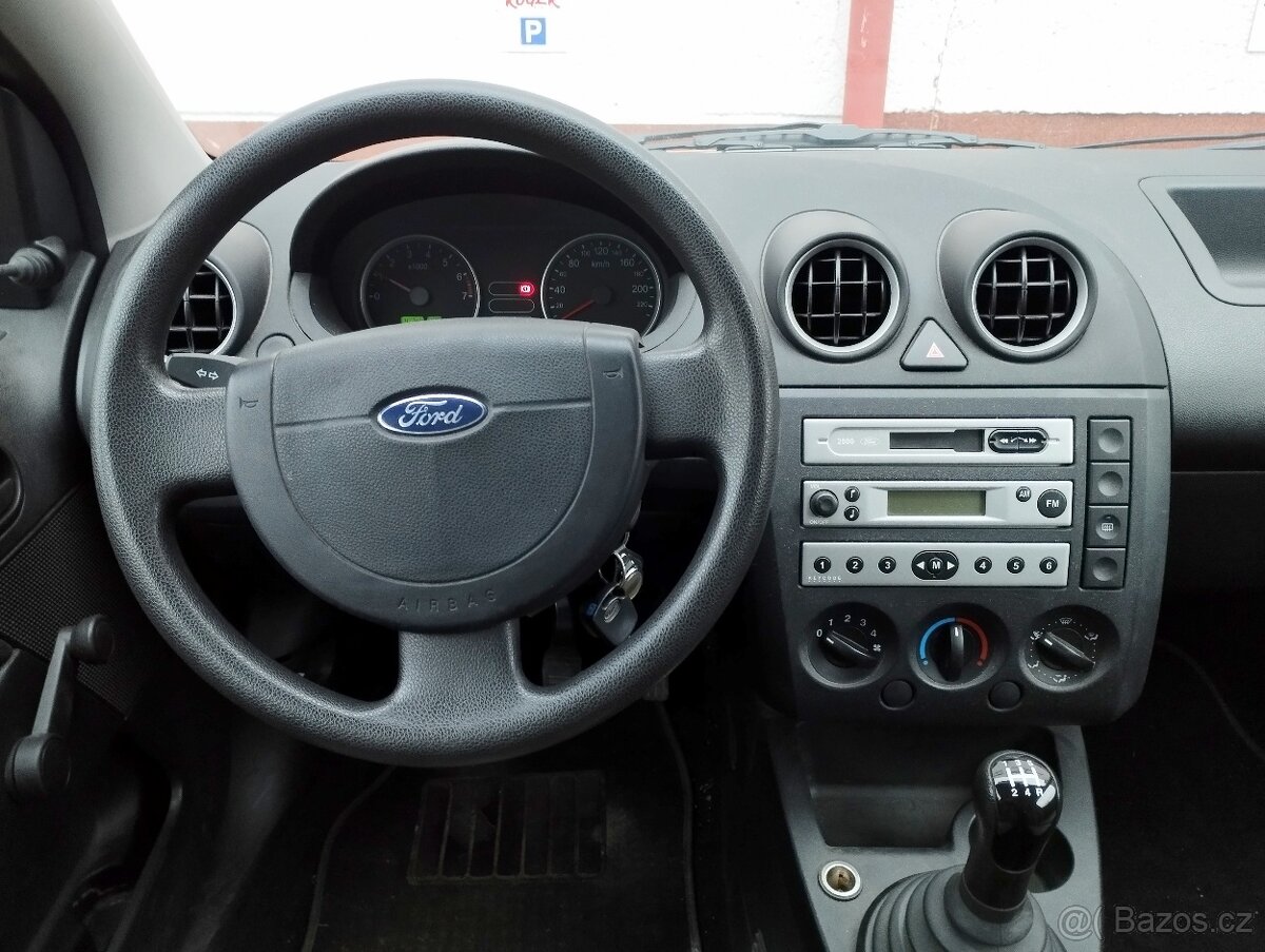 Ford Fiesta, 2004, 1,3 benzín 51 kW, 1. maj. ČR - 78.000 km - 8
