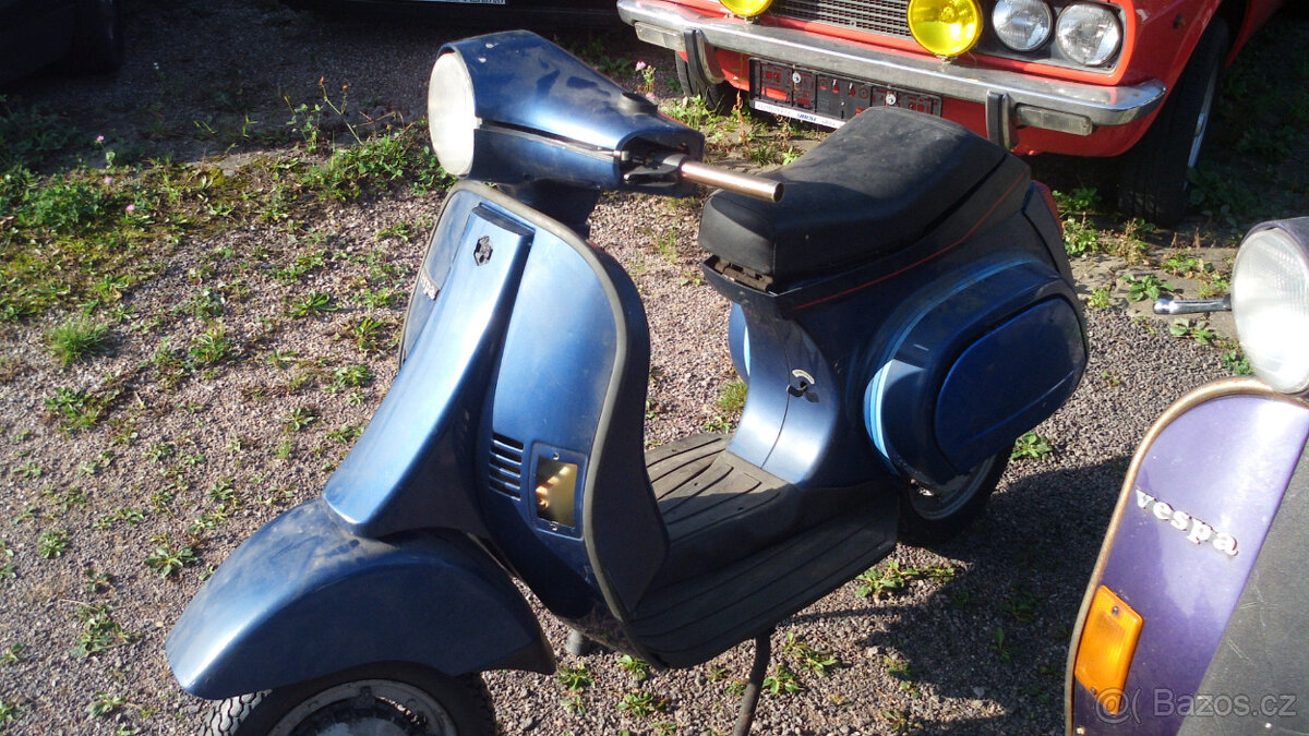 2x Piaggio Vespa 50 - 8