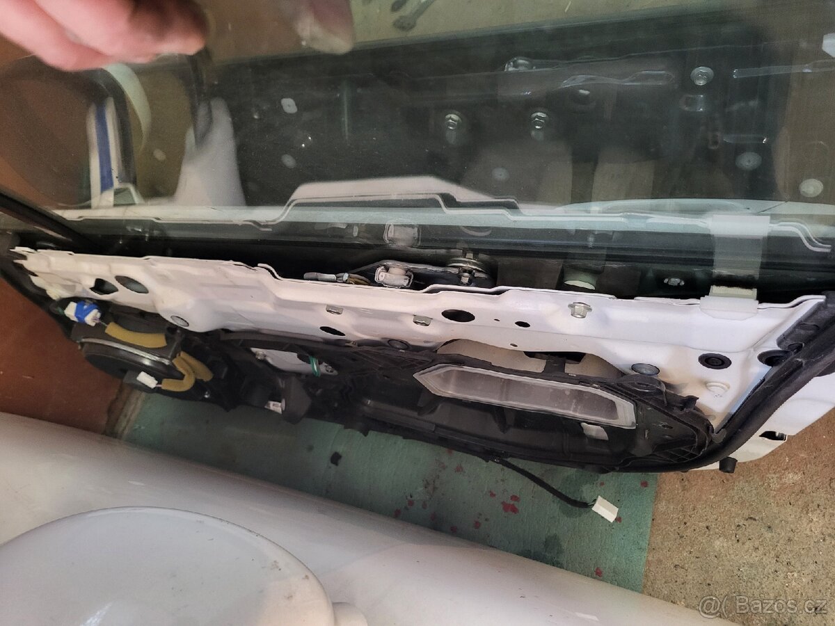 Nahradni dily Mazda mx5 nc ncfl - 8