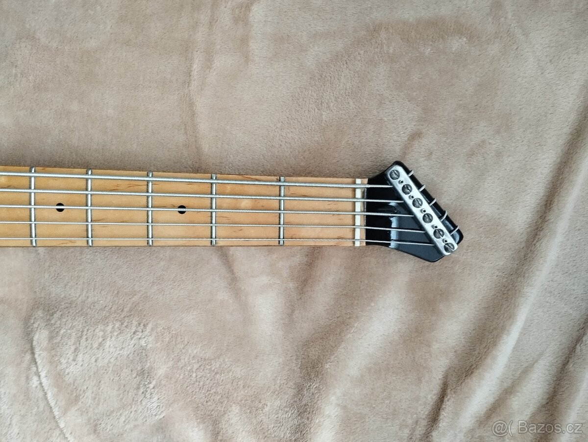 Bass - 8
