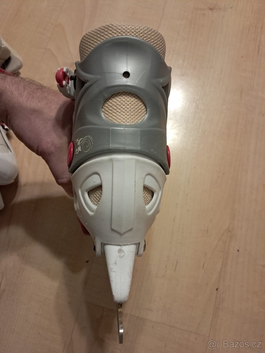 Dětské brusle, vel. 31-34, dívčí, se zoubky - 8