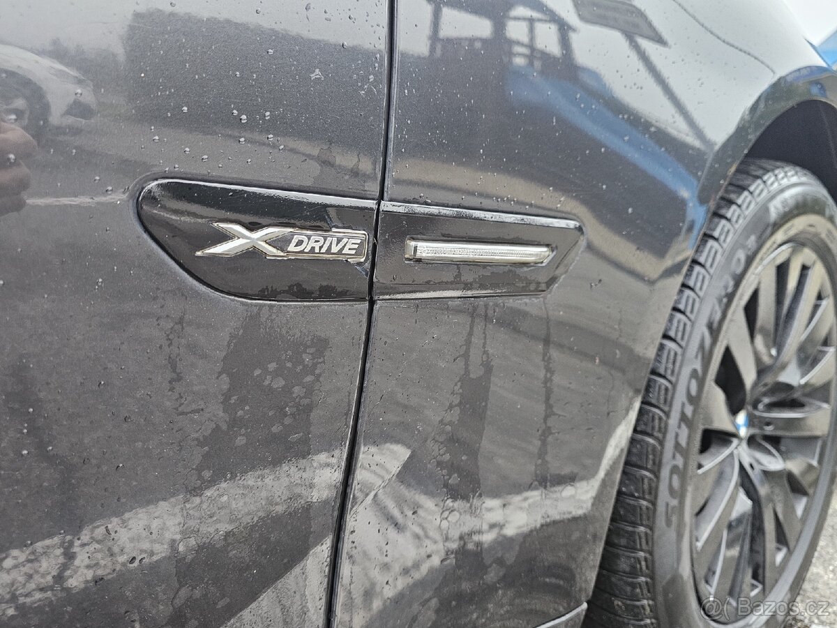 BMW 750i Xdrive M-paket - 8