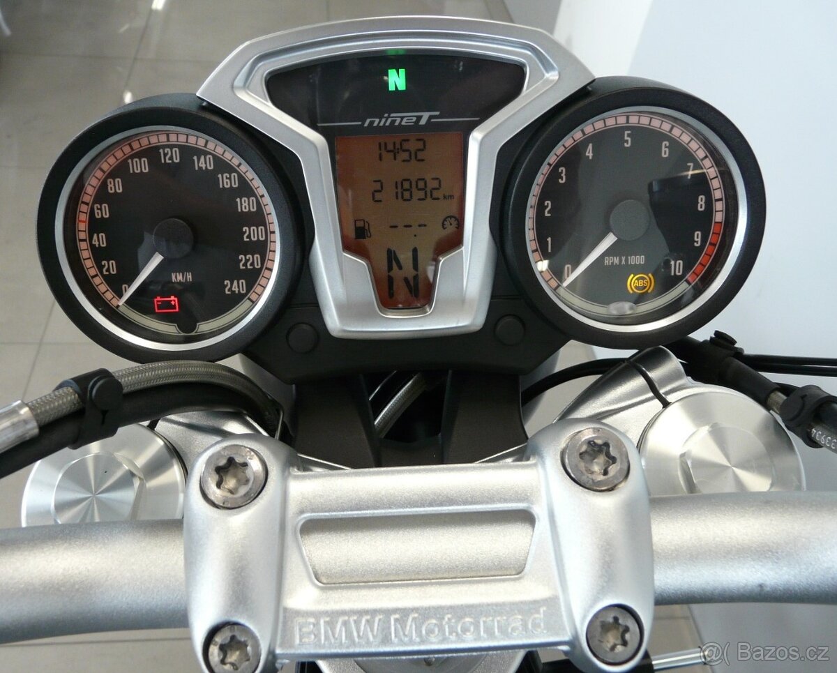 BMW R nineT - 8