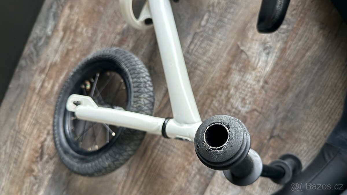 Odrážedlo Trybike - tříkolka - 8