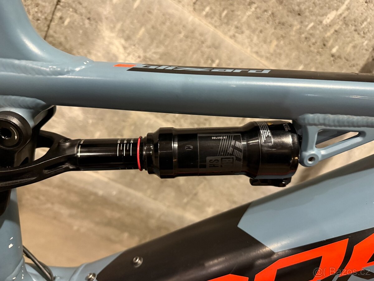 Rock Machine Blizzard INT e90-27+, vel. L - 8