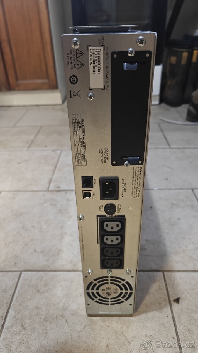 2x profi UPS APC SMT1000RMI2U v perfektním stavu - 8