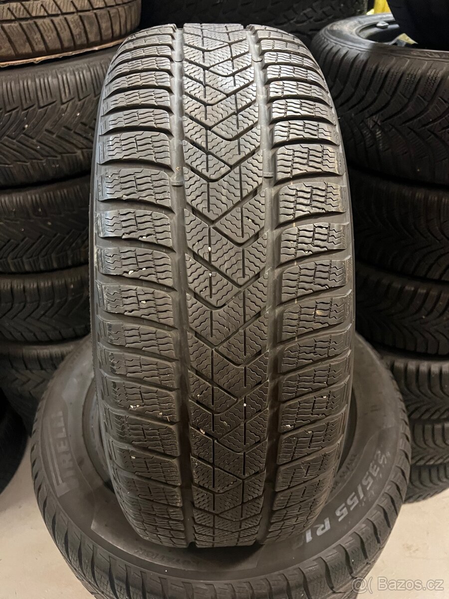 235/55R18 104H zimní pneumatiky PIRELLI 7mm - 8