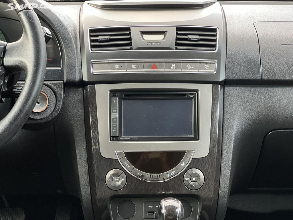 🚗 SsangYong Rexton RX200 e-XDi 7MÍST 4x4 AUTOMAT - 8