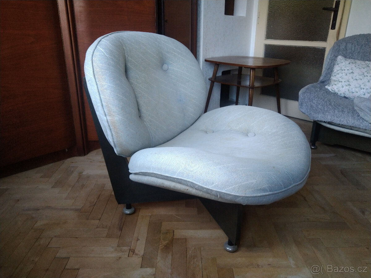 Gauč a křeslo - 8