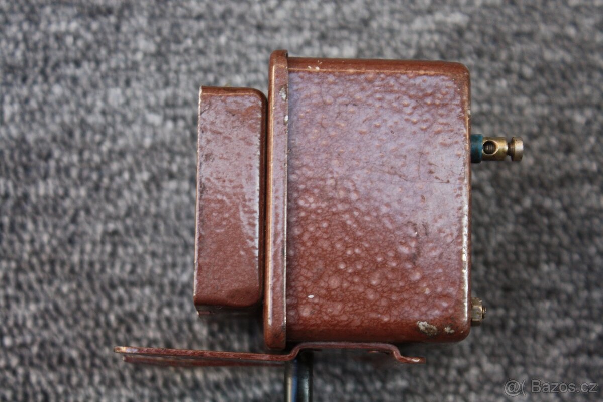 Tatra 603/1 - palubní hodiny - 8