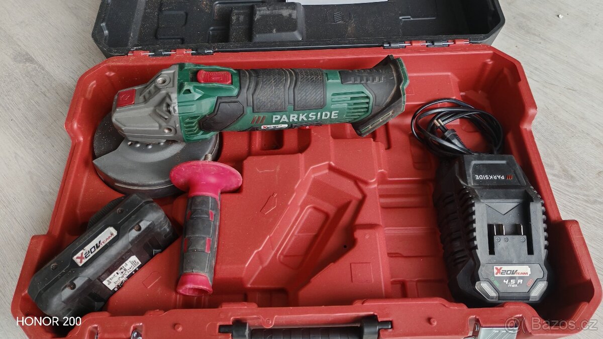 Aku úhlová bruska / flexka + 4 Ah Bluetooth + nabíječka - 8