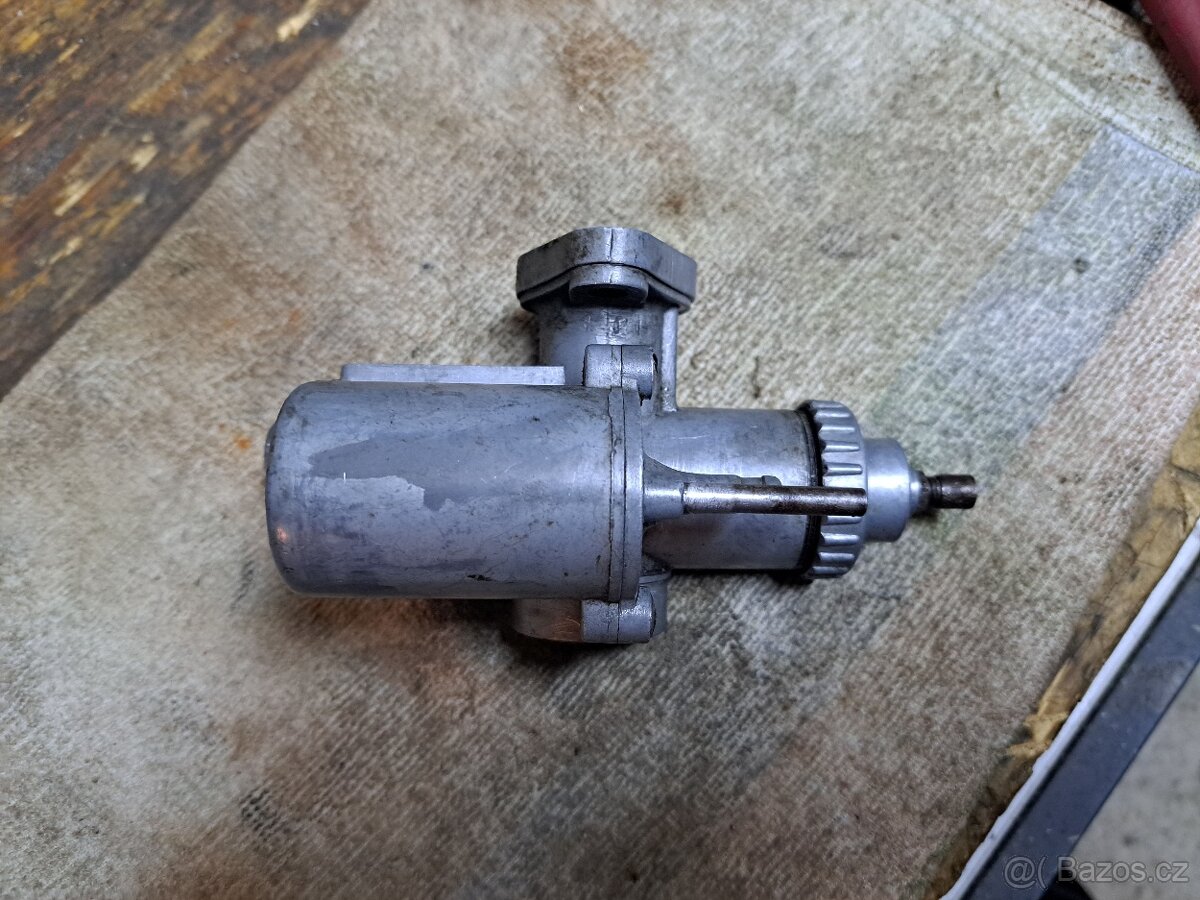 Jawa 250 353 , Pérák - karburátor Jikov 2924SBD16b - 8