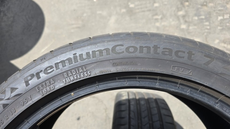 Letní pneu 225/45/18 Continental - 8