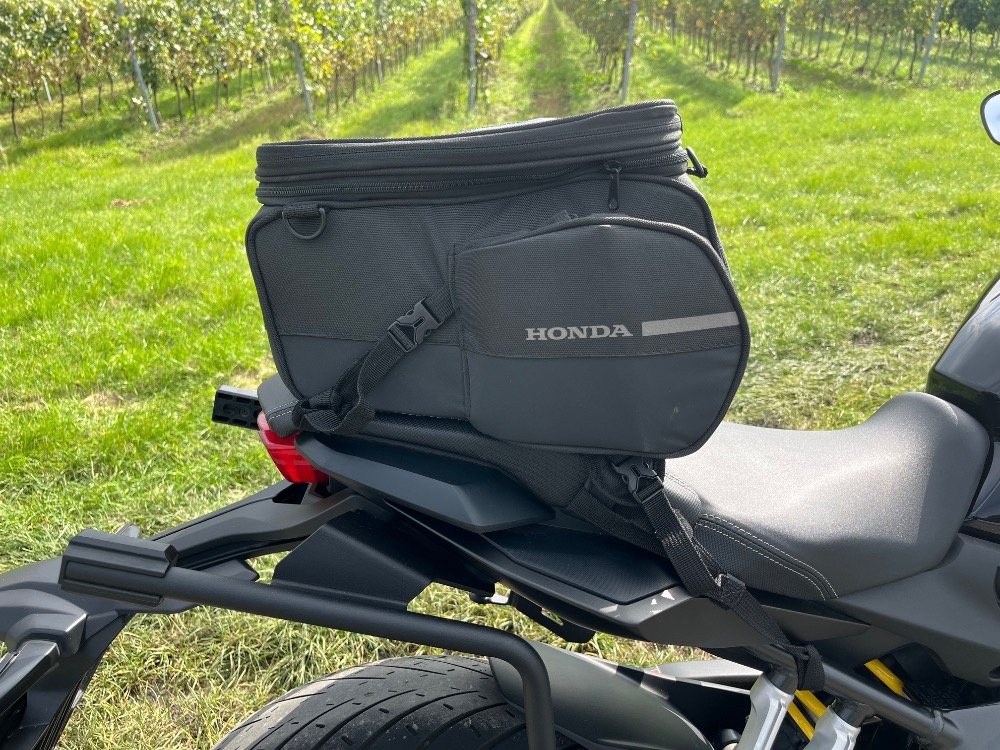 HONDA CB650R - 8