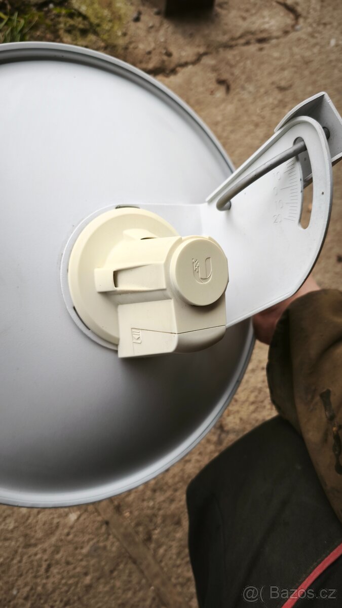 Ubiquiti Parabola - anténa - 8