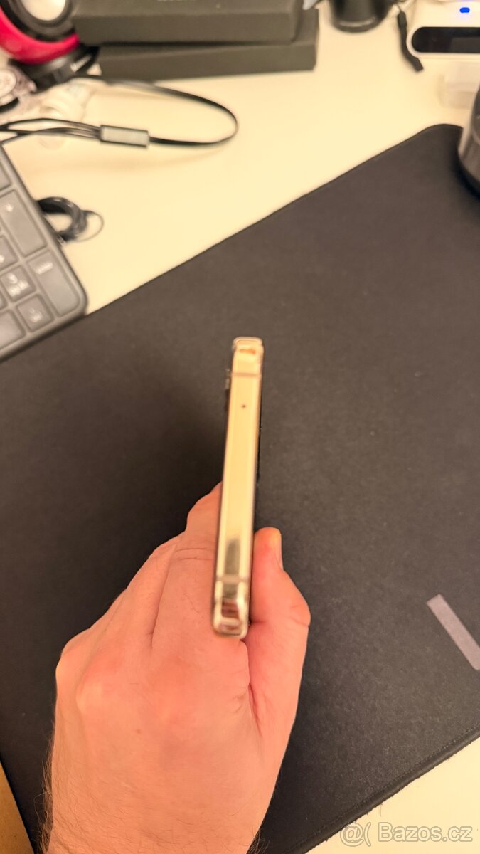 Samsung Galaxy Z Flip 4 128GB - 8