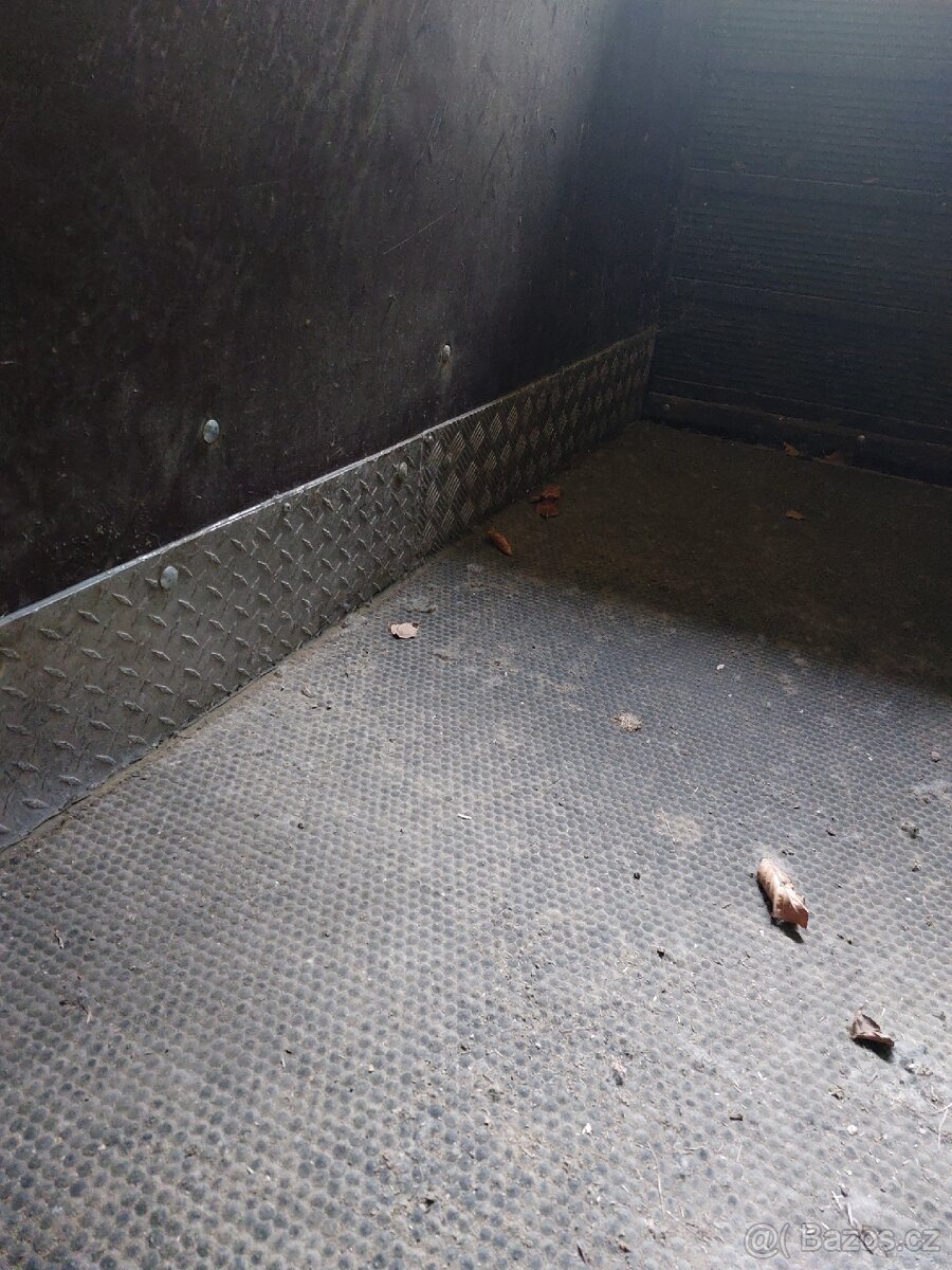 Prodám přepravník na 2 koně - 8