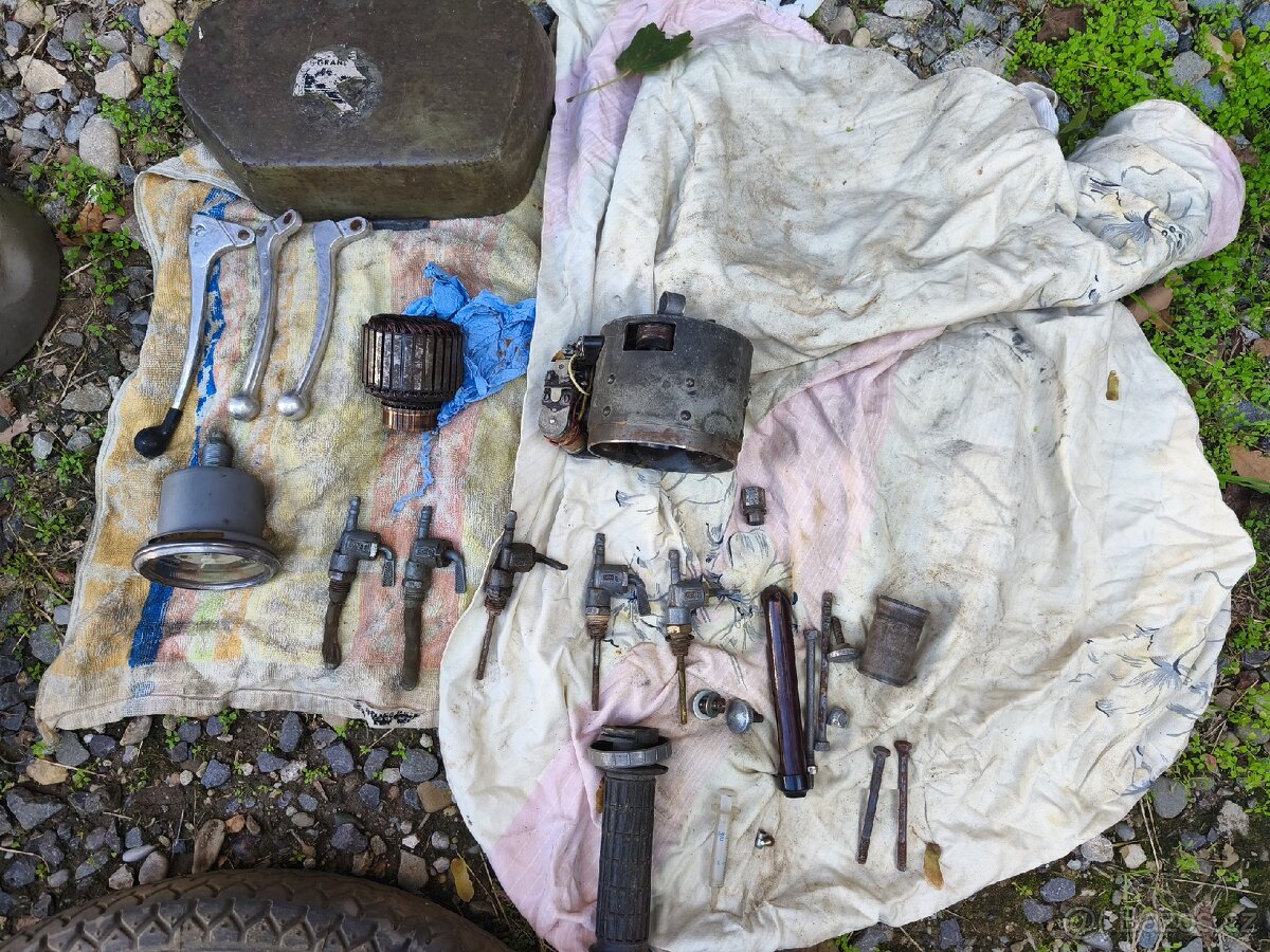 Motorky ČZ 175 typ 477 - 8