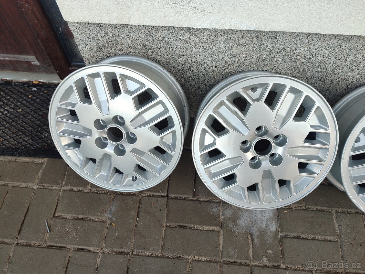 ALU kola 5x100 6x15 po renovaci - 8