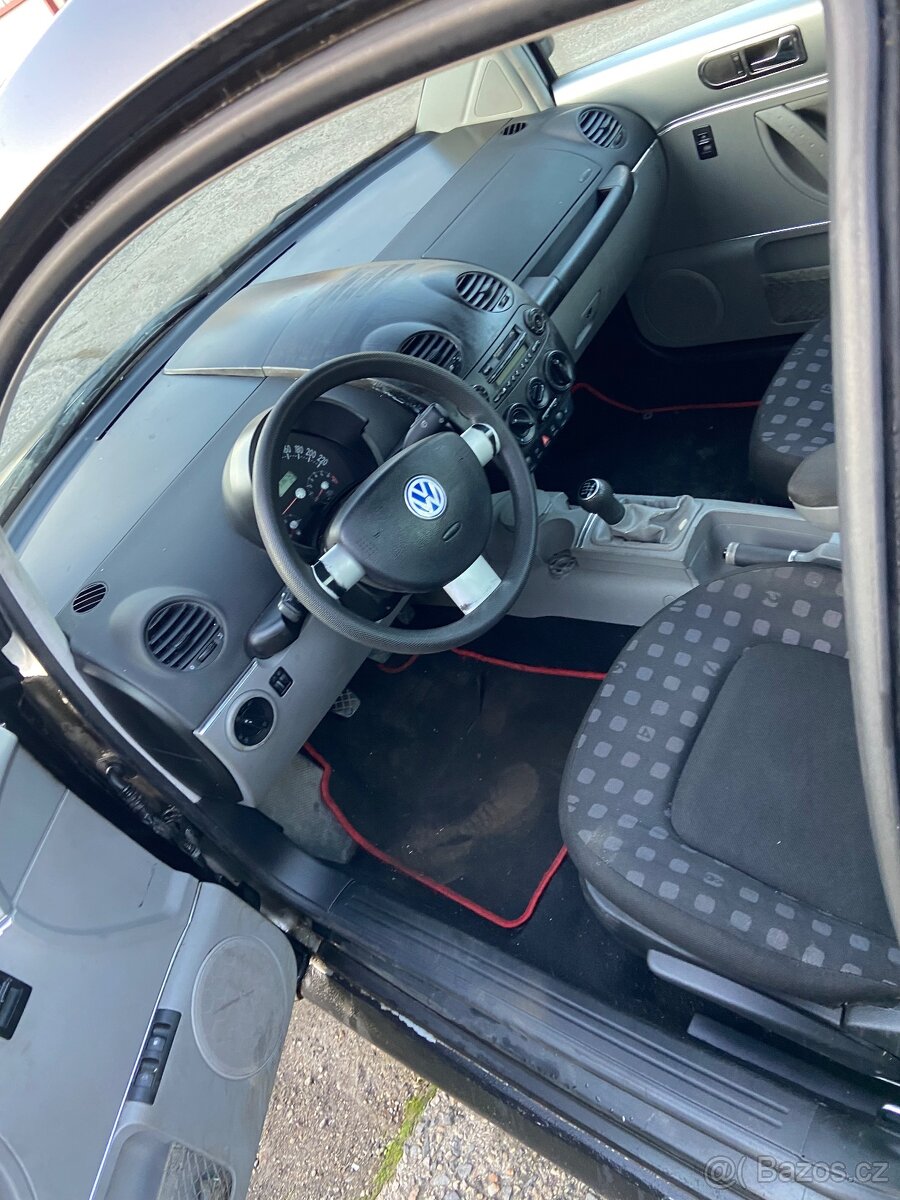 Prodam VW NEW BEETLE 2.0i 85Kw - 8