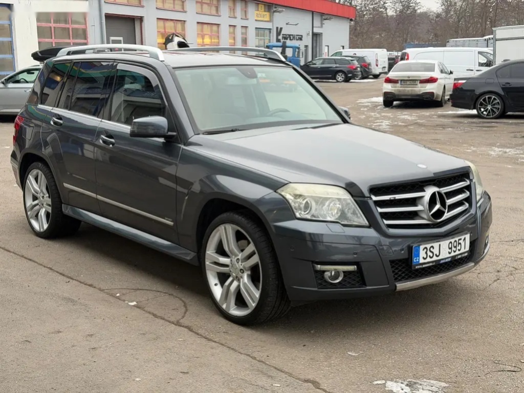 Mercedes-Benz GLK, 320 CDI 4MATIC V6 - 8