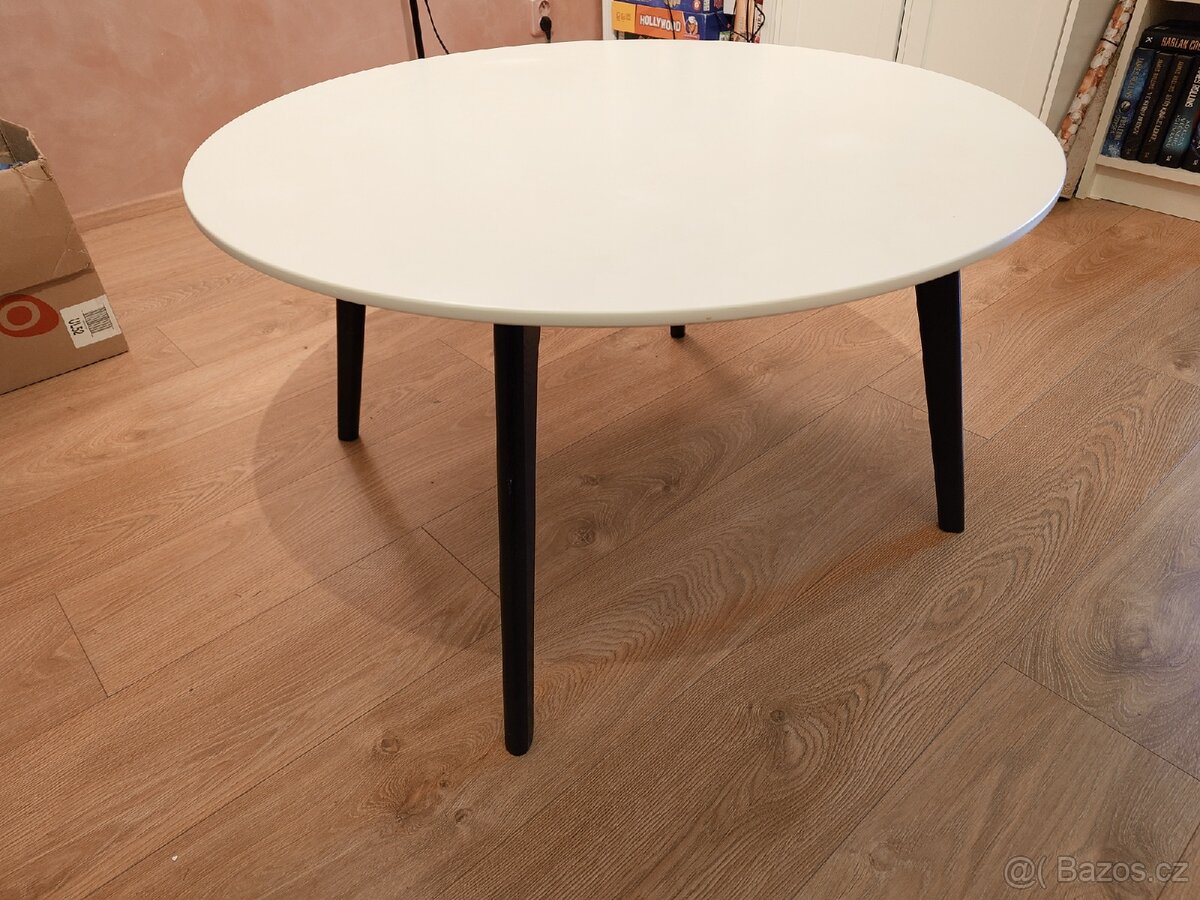 Set rozkládací jídelní stůl s židlemi a konferenčním stolkem - 8