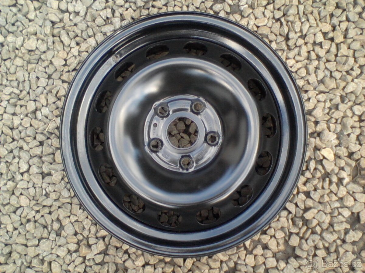 16 plechové disky Audi A3 (2013-25),Q2,VW T-Roc - 8