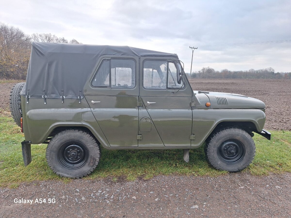 Uaz - 469 - 8