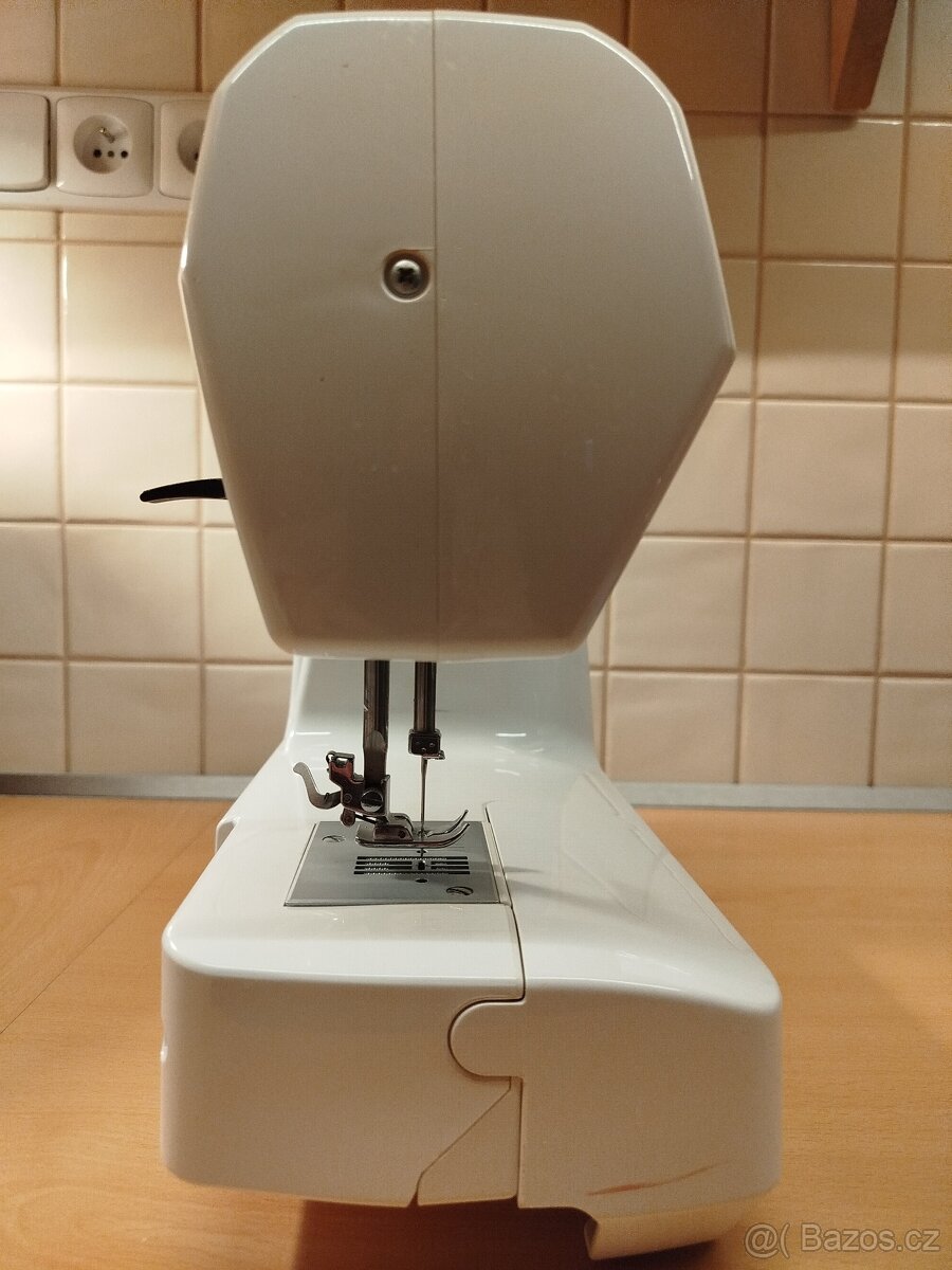 Šicí stroj AEG - 8