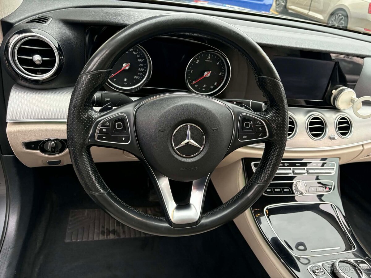 Mercedes Benz E220 - 8