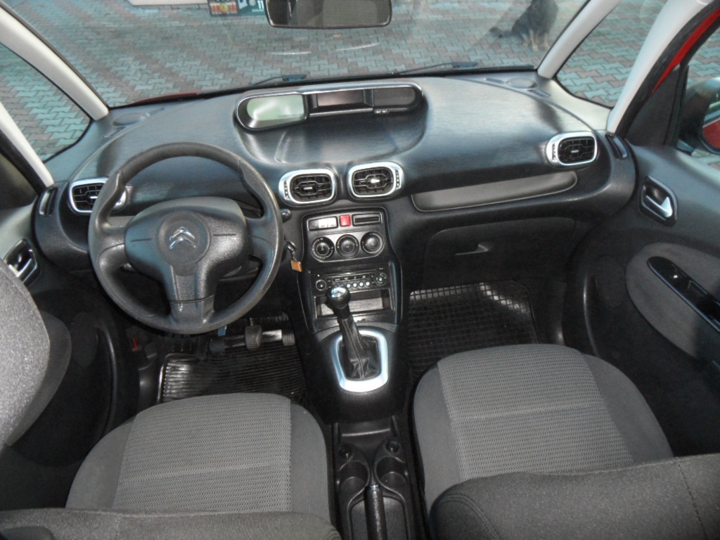 Citroen C3 Picasso 1.6 VTi,zak. ČR,naj.47000km,serv. knížka - 8