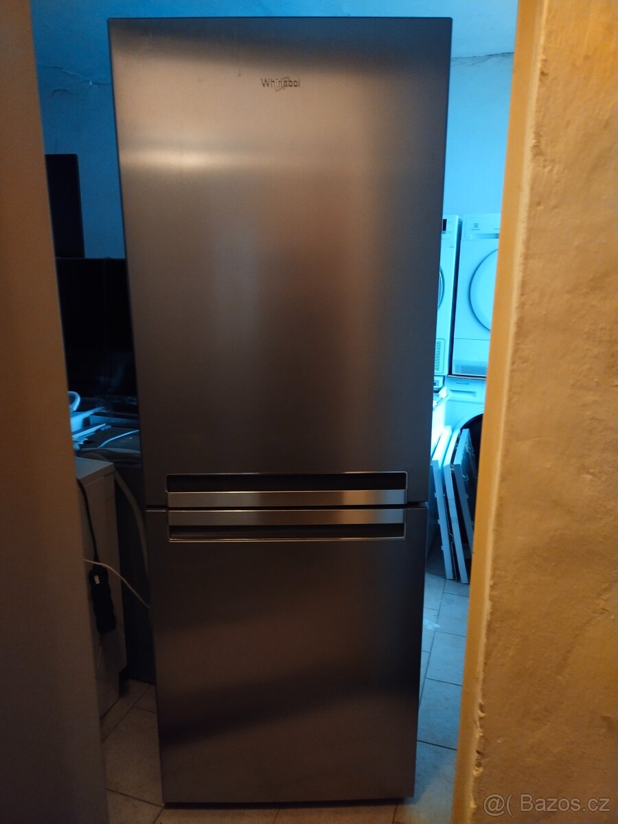 Prodám VELKOU plne funkční lednici zn. WHIRLPOOL-DOVEZU----- - 8