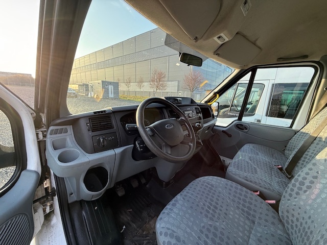 Ford Transit Trend 2.4tdi 17míst - 8