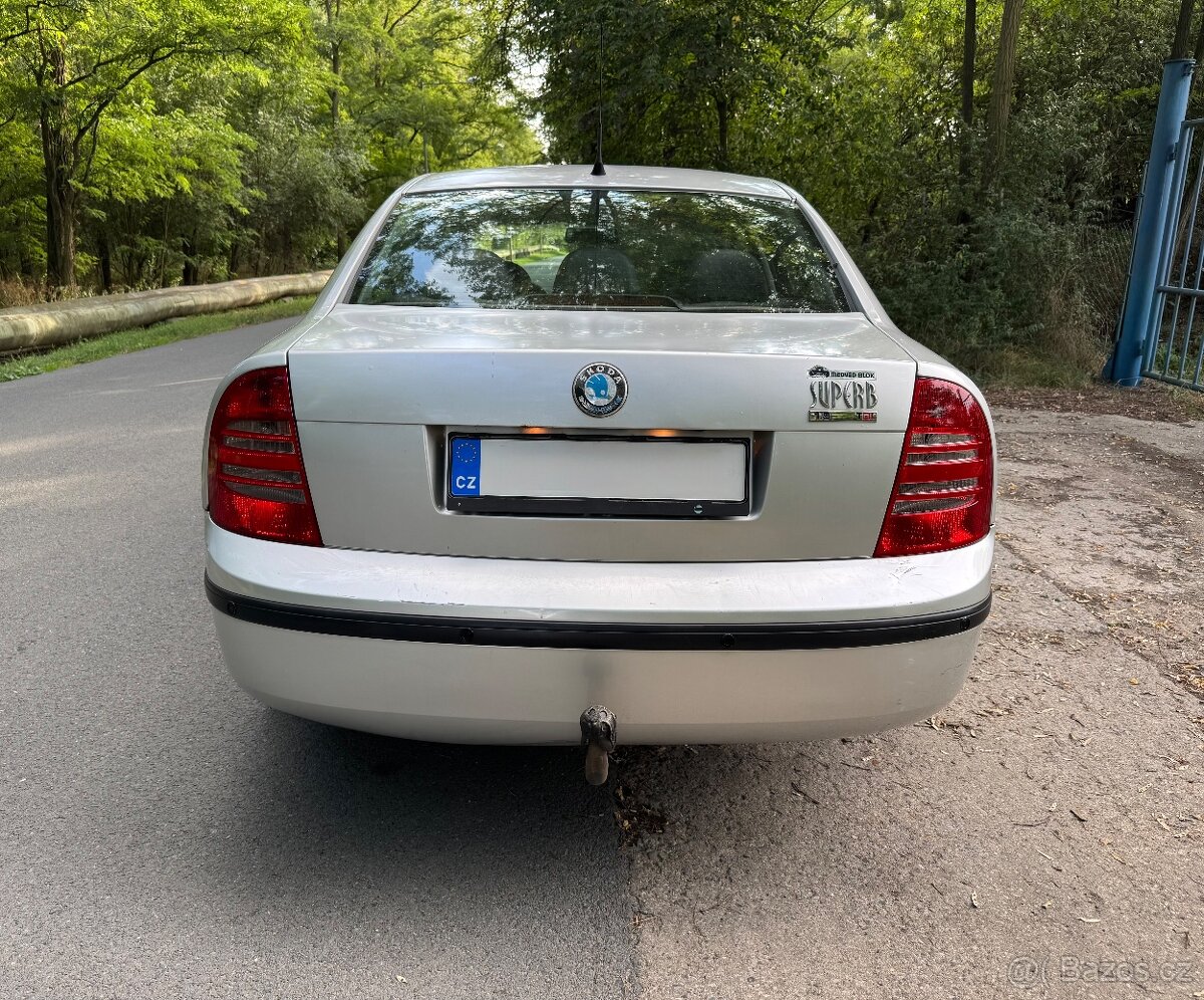 Škoda Superb 1.9 TDI 96 kW Elegance - 8